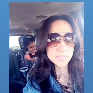 Meet your Posher, Juana